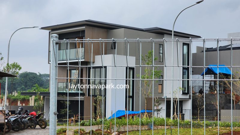 Layton Nava Park Segera Launching