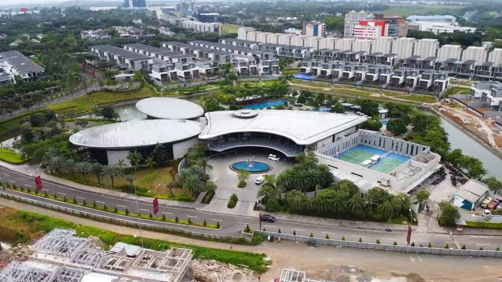 Layton NavaPark Tipe 15 Video